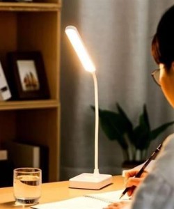 BUFFER® İnce Uzun USBli Dokunmatik 3 Kademeli 360 Derece Özel Göz Korumalı led Lityum Masa Lambası